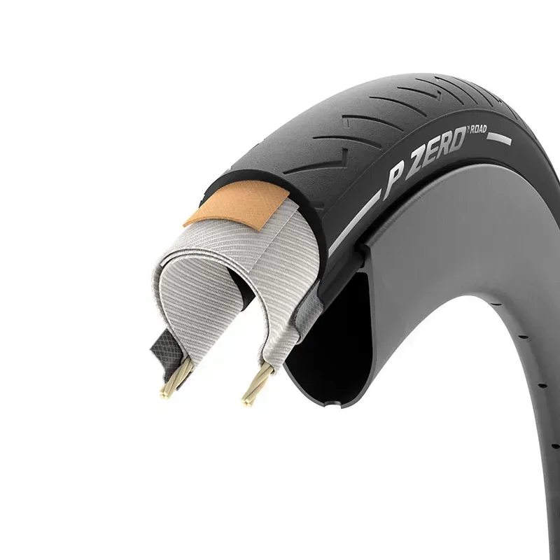 P Zero Road Black 700c-1