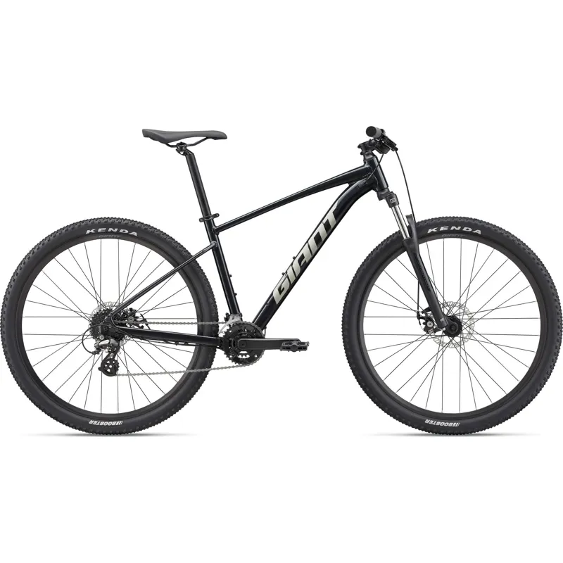 2022 Giant Talon 4 29 Mountain Bike in Black