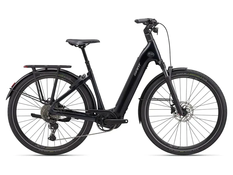 Giant AnyTour E+ 4 LST Electric Commuter Bike in Cold Night