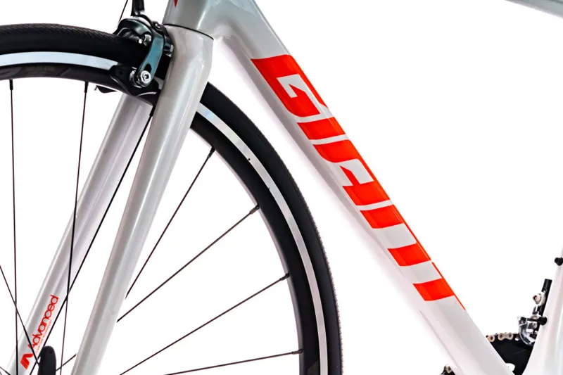 2020 Giant TCR Advanced 3 Carbon Road Bike in White-2