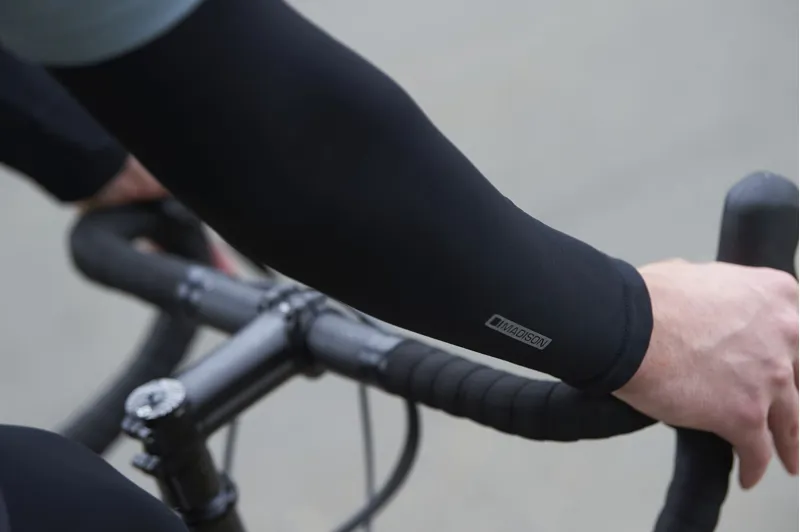 Madison ARMWARMER Isoler DWR Thermal BK-1